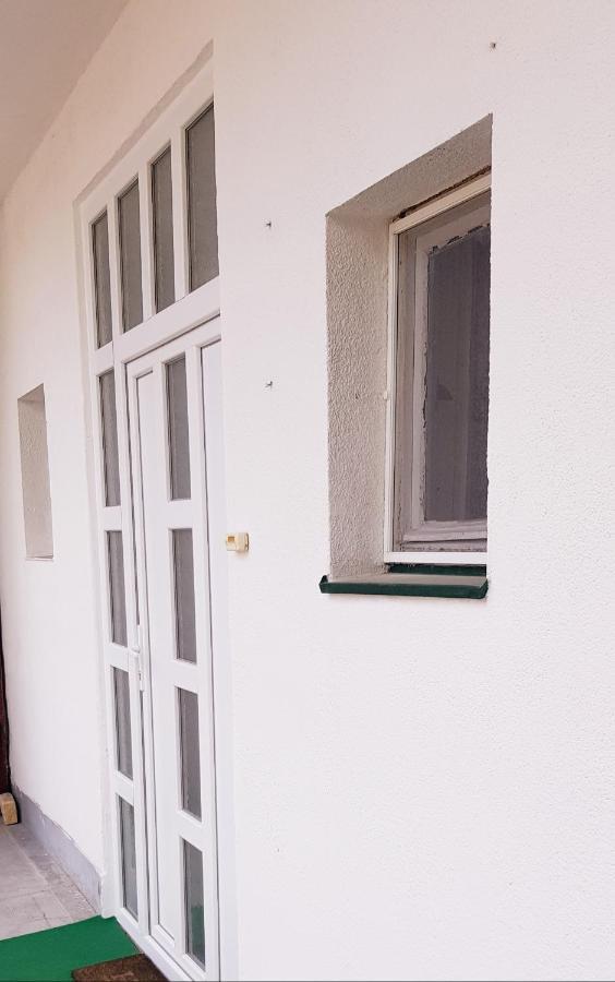 Ferienwohnung Citys Apatin Exterior foto